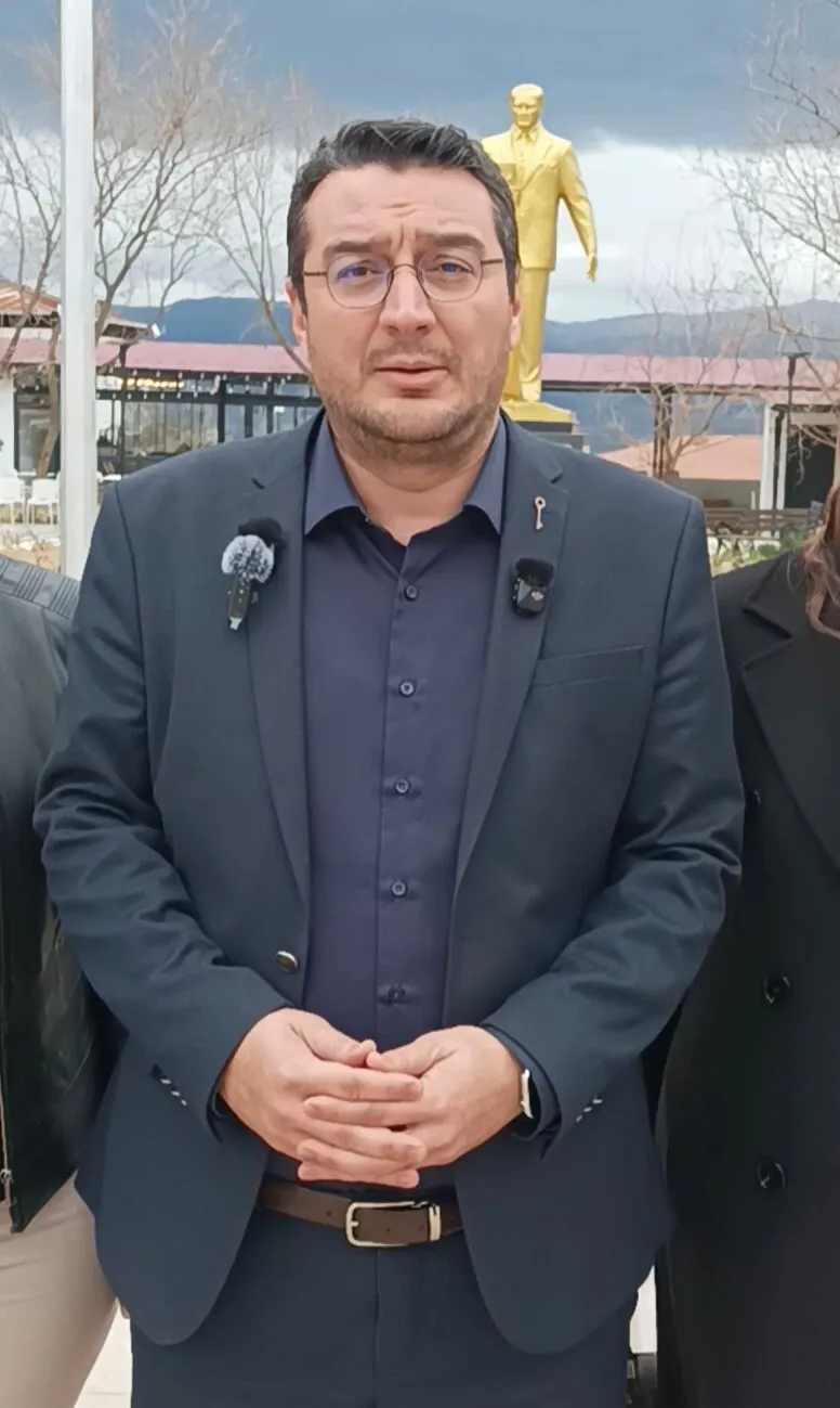 Anahtar Partiden Karacasu Cikarmasi Vatandasla Bulusup Dertlerini Dinlediler 636455 2Ea56056564144F56C0111F5330Bedbb