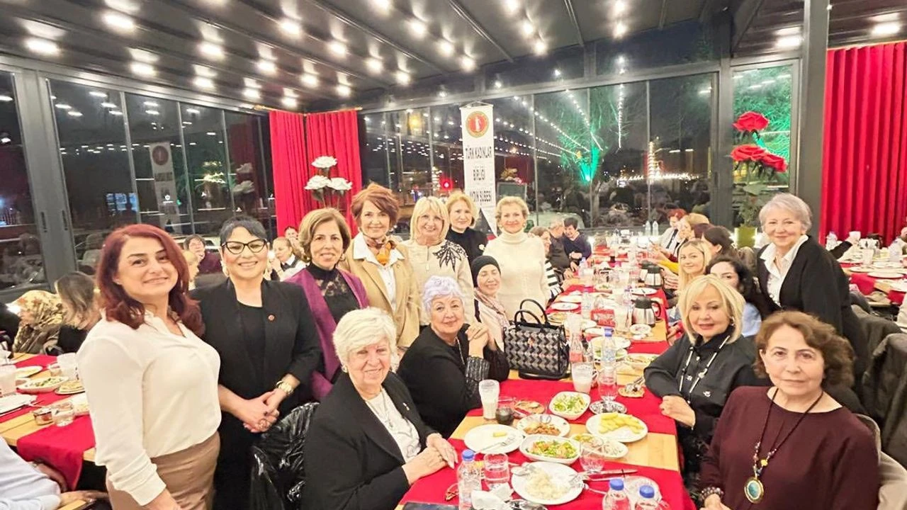 Aydinda Kadinlar Iftar Sofrasinda Bulustu 642493 7024Ea7936Cf167B6D7B05Fe0C7E0E8D