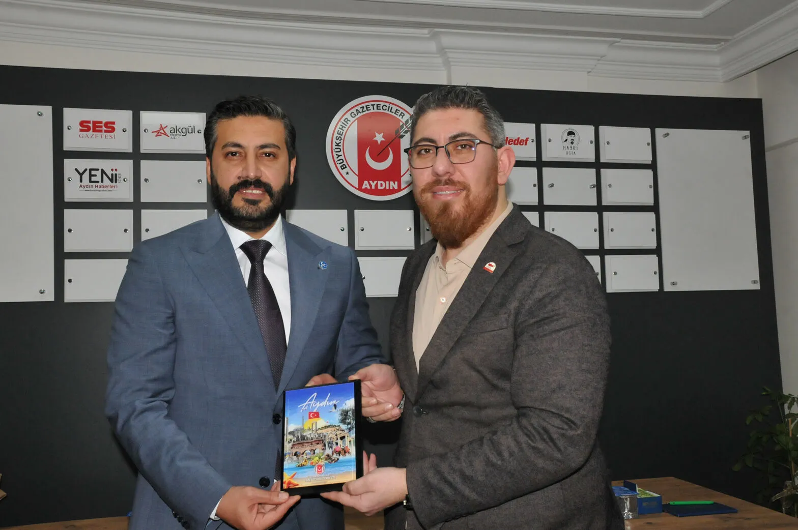 Cihangiroglu Aydindan Milletvekili Cikaracagiz 641934 29Fc235Ecdc4157Fa4Be458Bde99F2A7