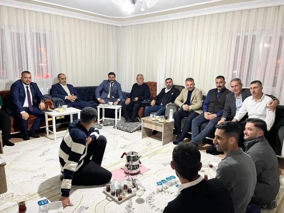 Cihangiroglu Muhtarlar Ve Kanaat Onderleri Ile Iftar Yapti 643030 64Faea437E821Ca5B5D7Baa0E9B949Eb