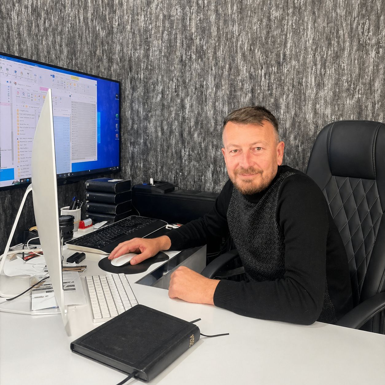 820949F1 6251 486E 9B57 3238C6Aa7D8B