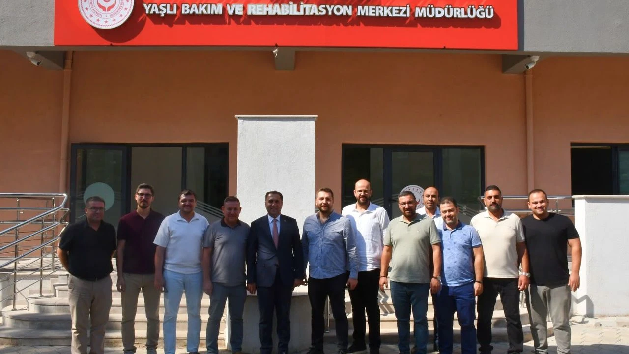 Ay Siad Aydindaki Cinarlarin Taleplerini Dinledi Huzurevinde Anlamli Bulusma 1