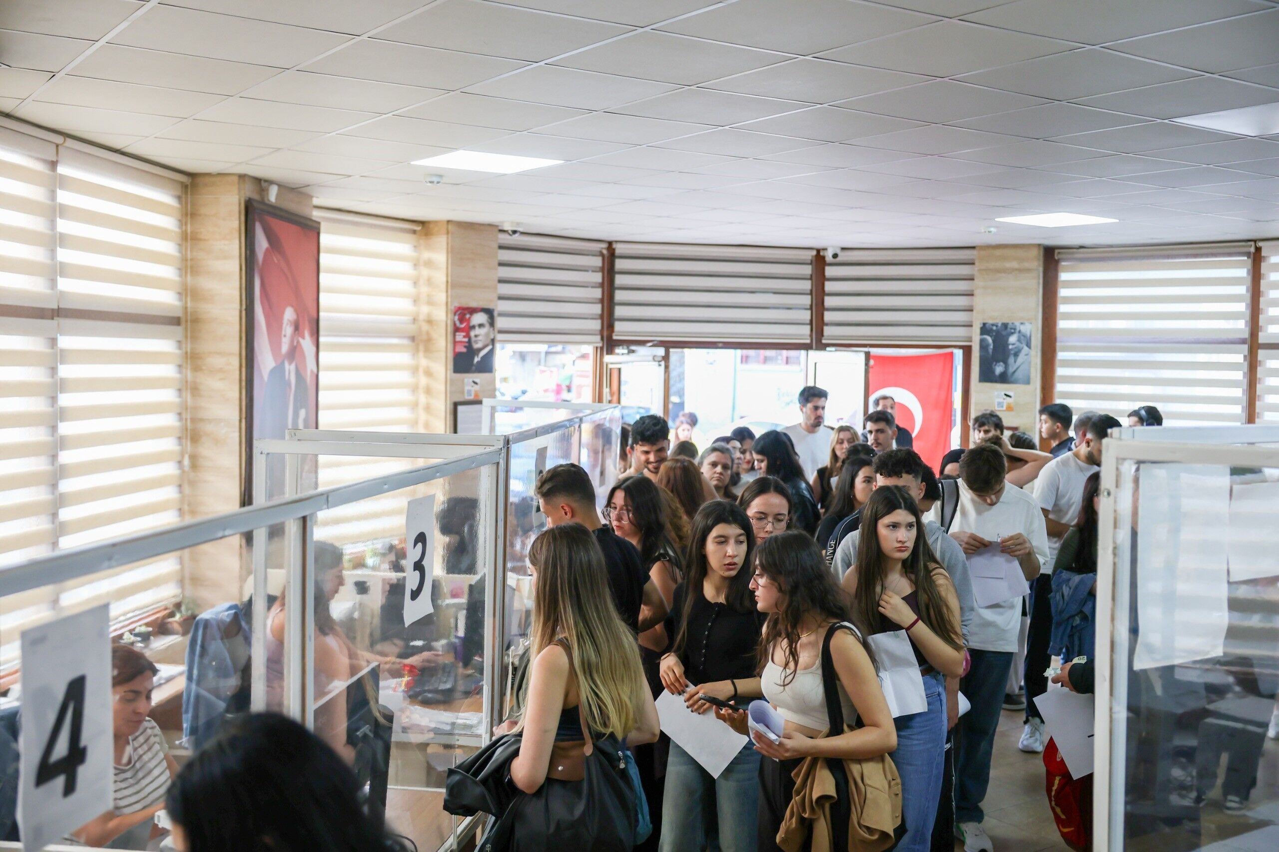 A W799587 04