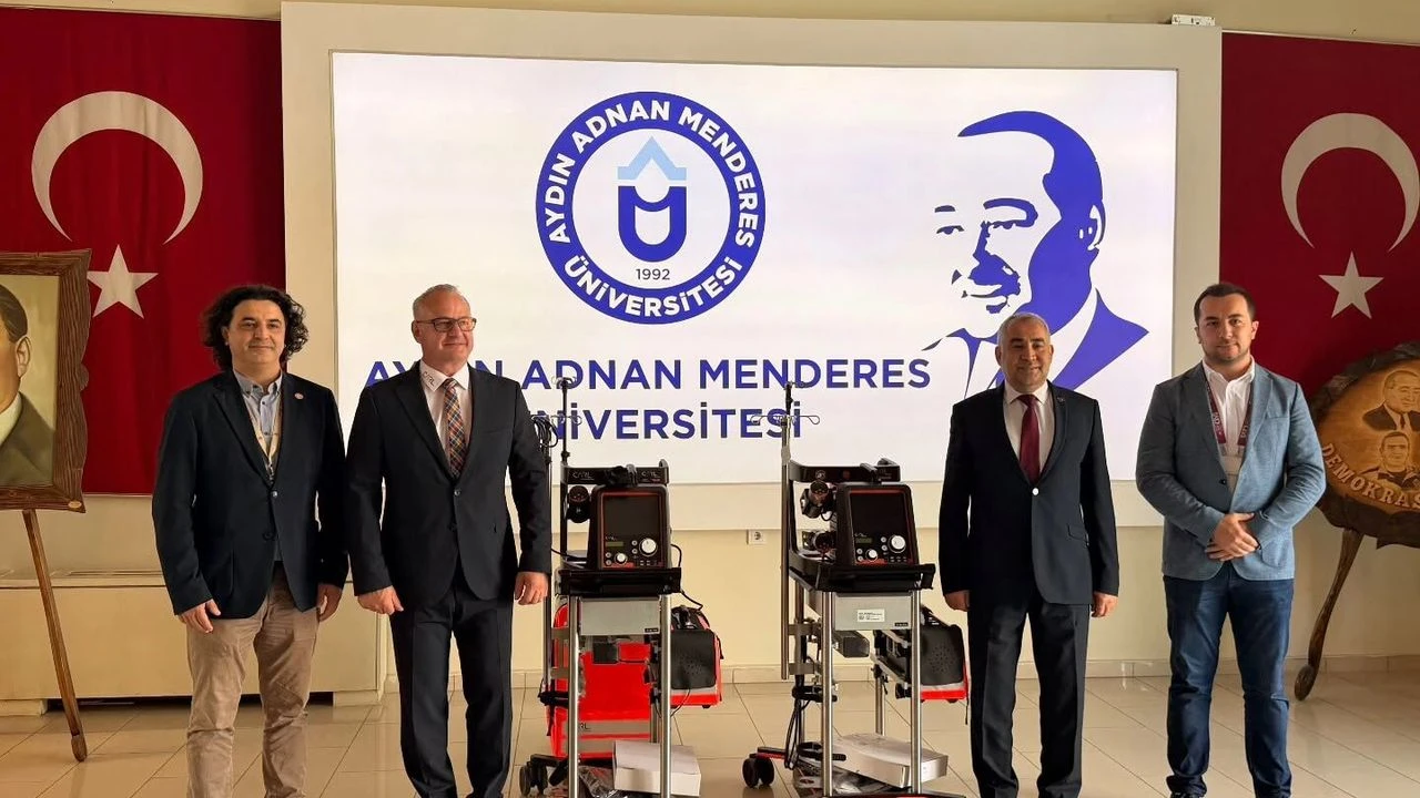 ADÜ Hastanesi eski Başhekimi Avcil’den Acil Kliniği’ne övgü