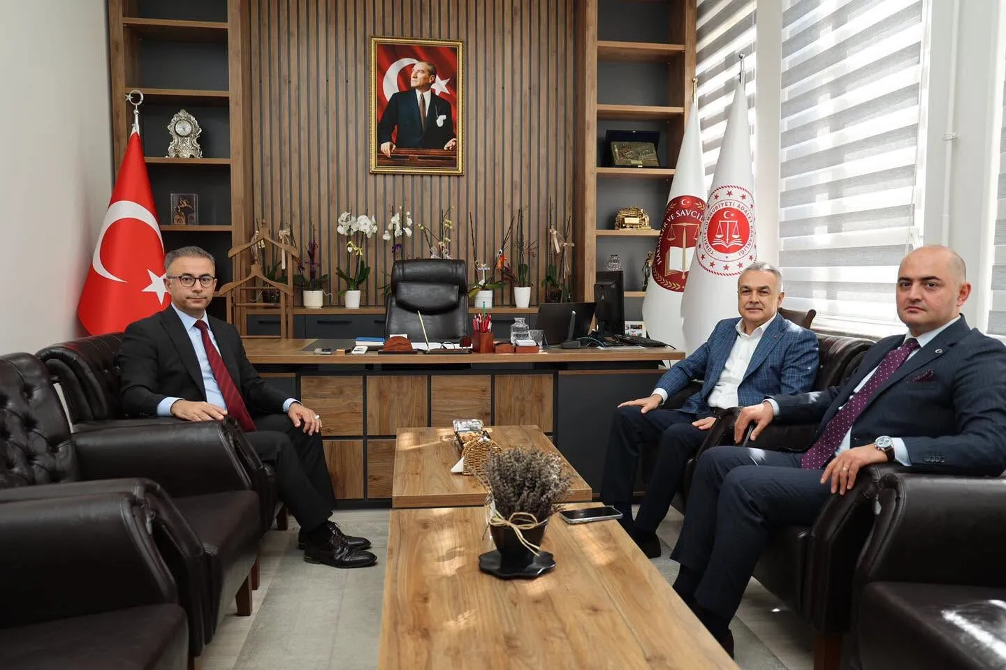Ak Partili Savastan Aydin Adliyesinde Hayirli Olsun Ziyareti 2