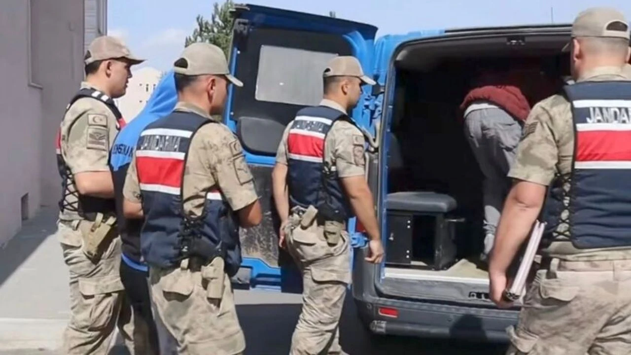 Aydın dahil 35 ilde zehir şebekesi çökertildi