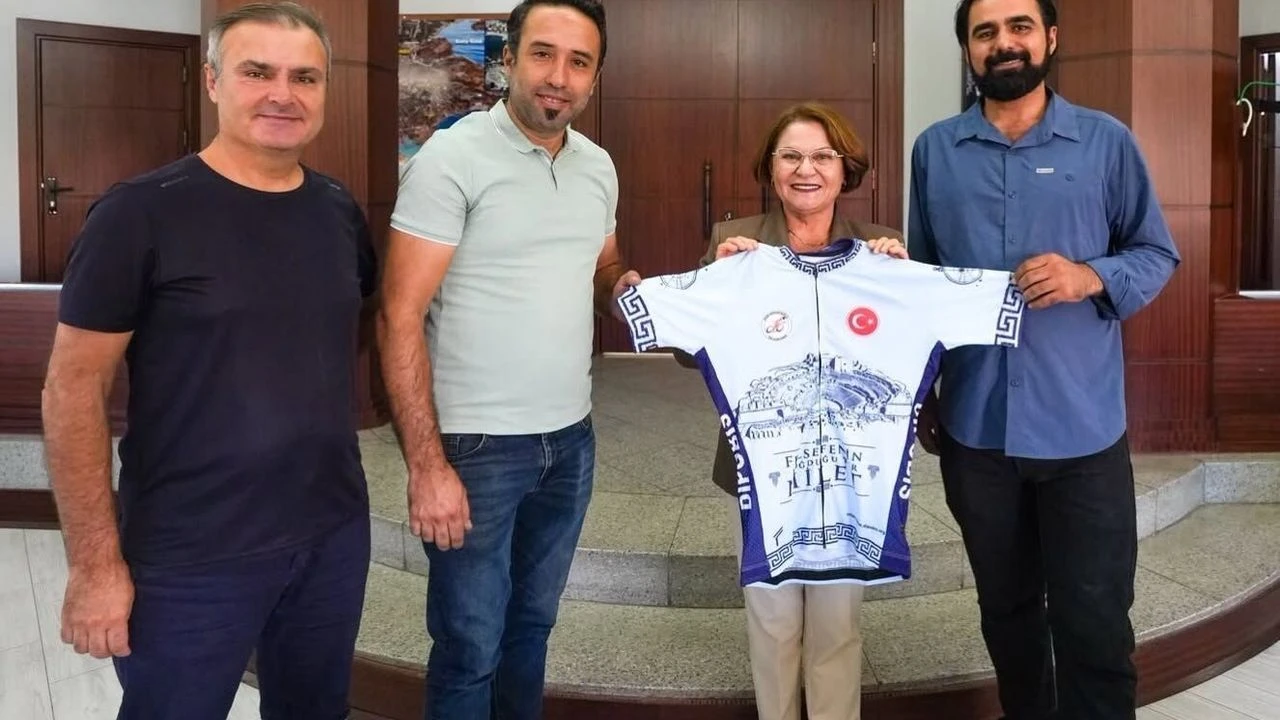 Didimli Bisiklet Tutkunlari 6 Didim Bifest Oncesi Protokol Z 696134 17886E