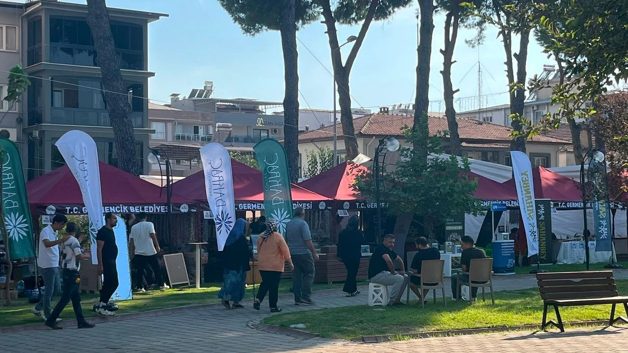 Germenciklilerin Bekledigi Gun Geldi Catti Incir Festivali Dev Kortejle Kapilarini Aciyor 4
