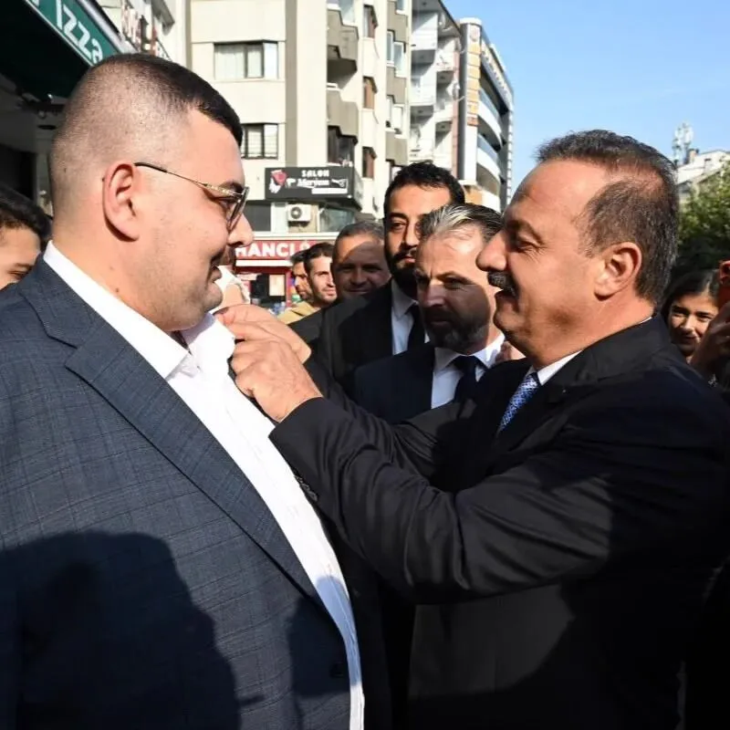 Masterchefin Sevilen Ismi Siyasete Atildi Rozetini Genel Baskan Takti 1