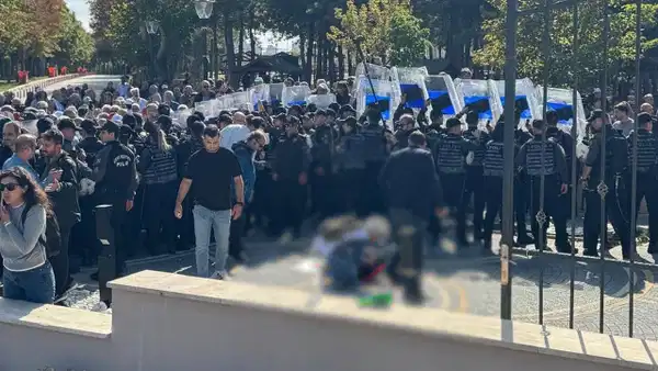 AYM önündeki emekli eyleminde kendini vuran emekli polis hayatını kaybetti