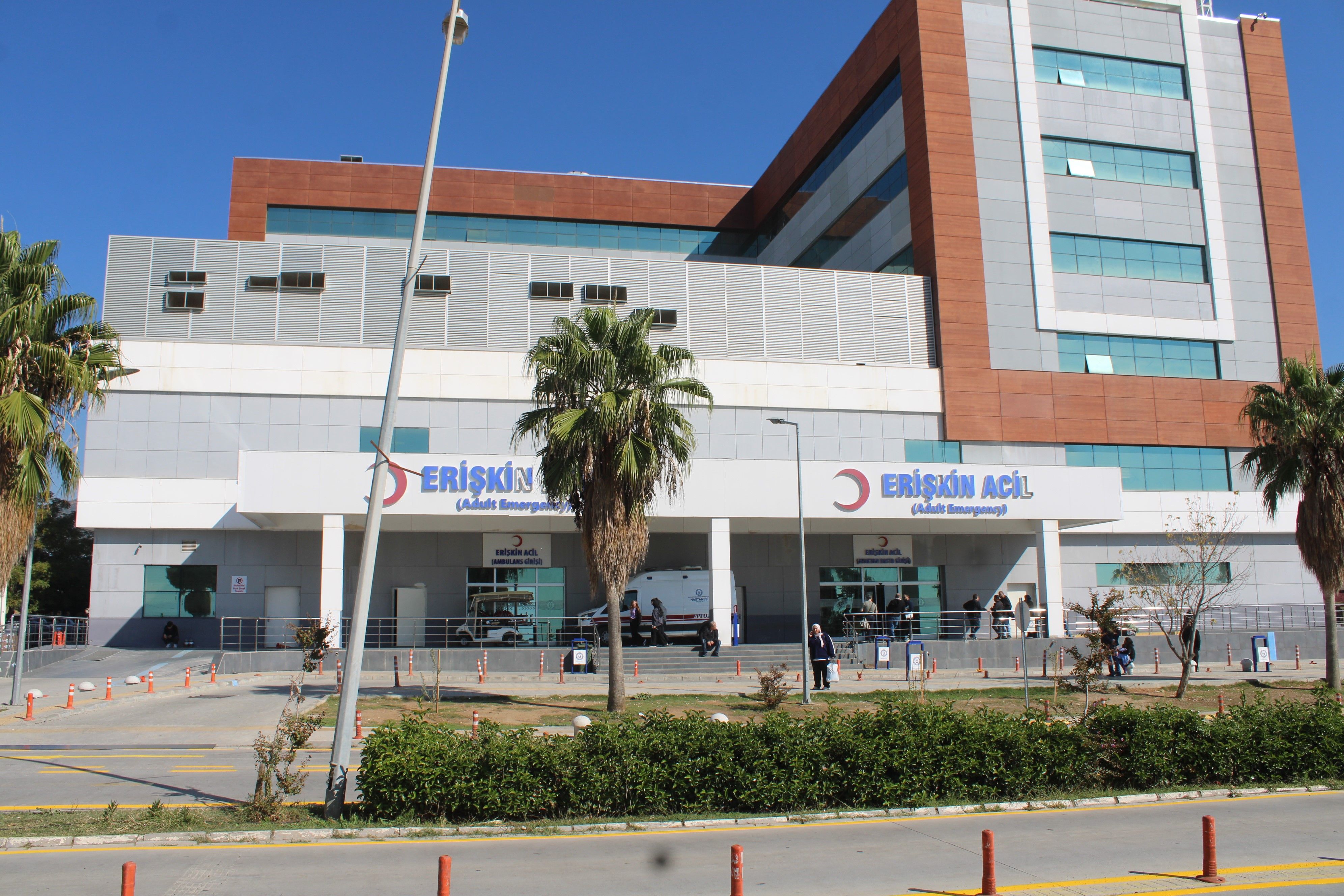 Öğle yemeğinin sonu hastanede bitti