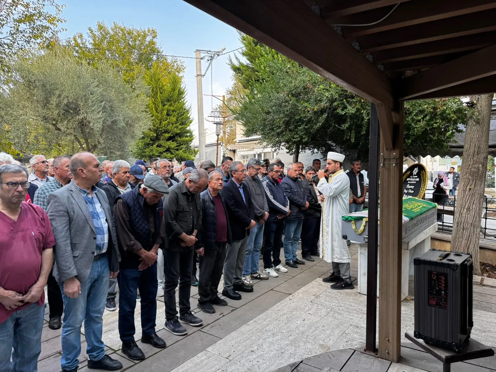 Münevver Çıkrık son yolculuğuna uğurlandı