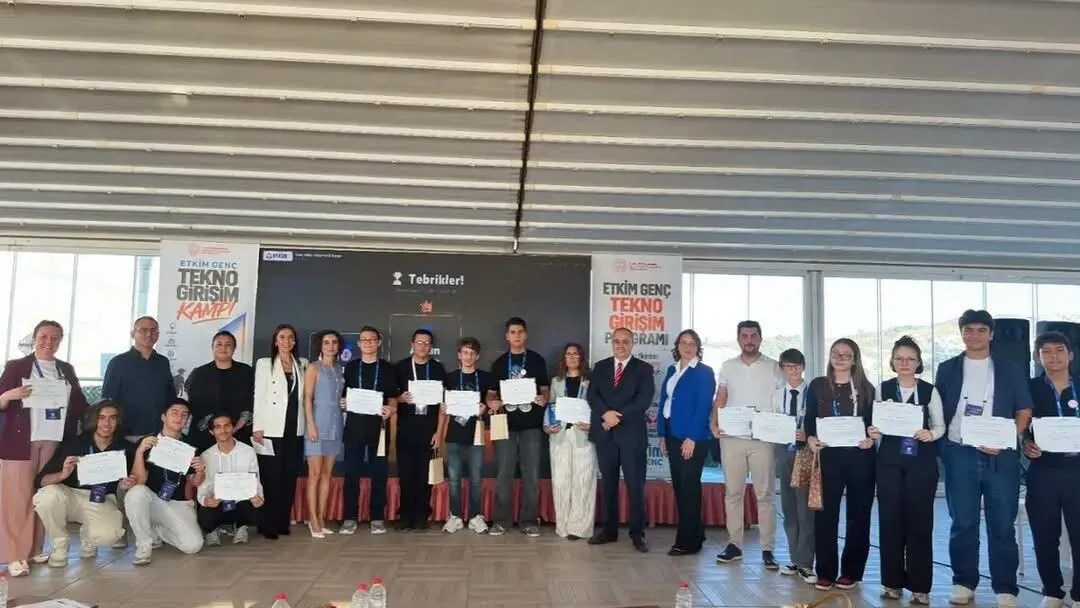 Aydin Lisesi Izmirdeki Yarismada Zirveyi Kapti 20 Ilin Arasindan Birinci Cikti 1
