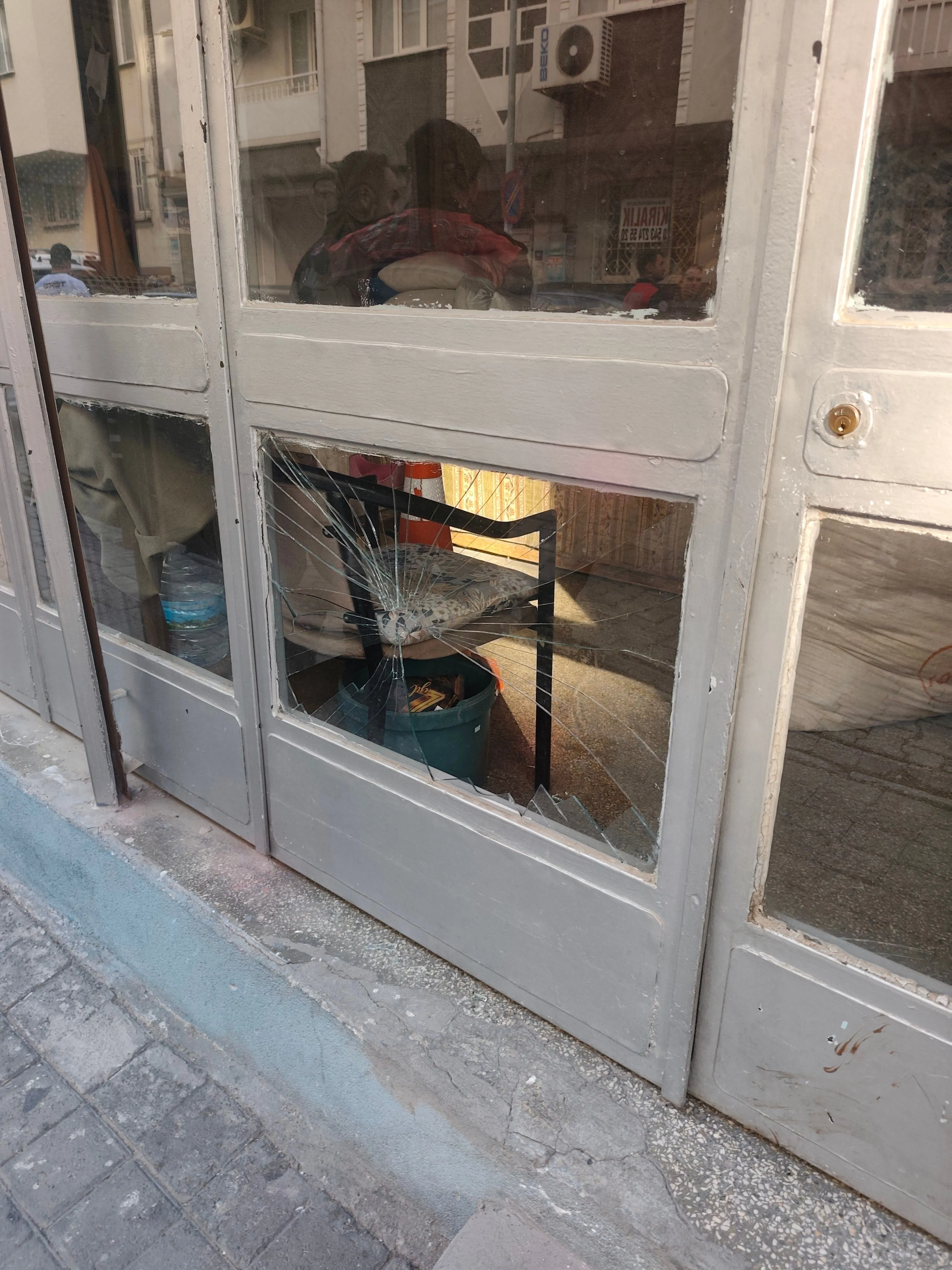 Aydinda Kiz Meselesi Kavgasi Kanli Bitti Cam Kirigiyla Arkad 700529 Bdcf04