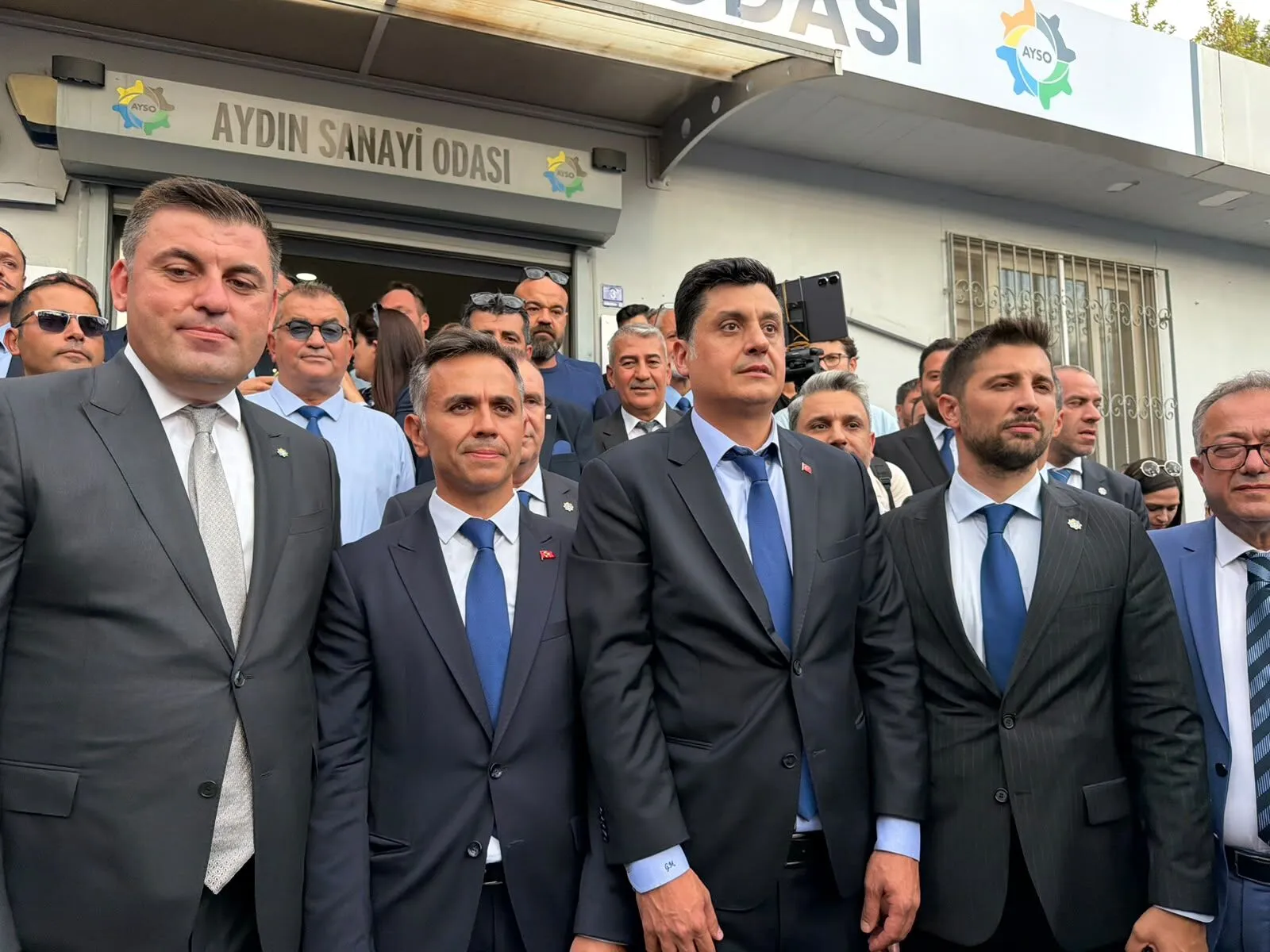 Ayso Secimlerinde Zafer Mavi Listenin Baskan Maras Ezici Farkla Kazandi