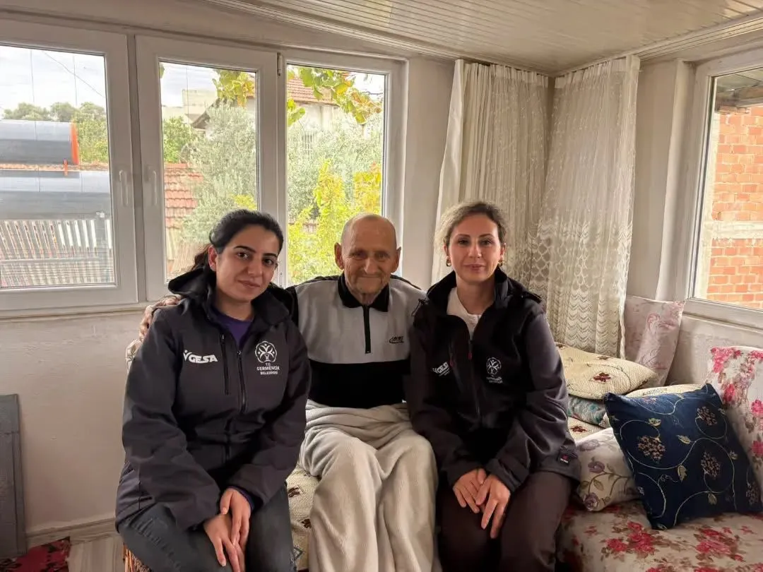 Germencik Belediyesinden Engelli Vatandasa Tekerlekli Sandalye Destegi 1
