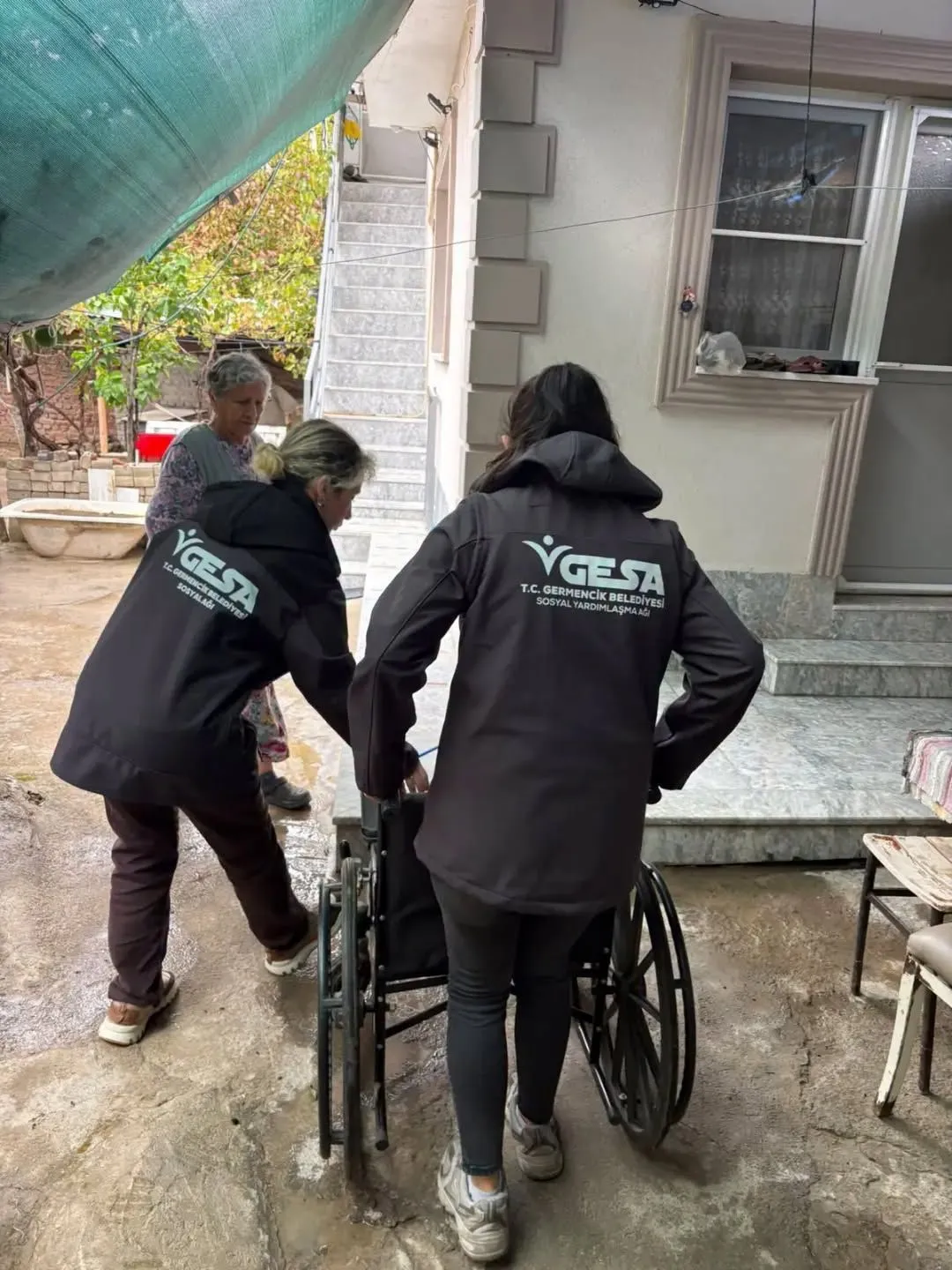 Germencik Belediyesinden Engelli Vatandasa Tekerlekli Sandalye Destegi 2 (1)