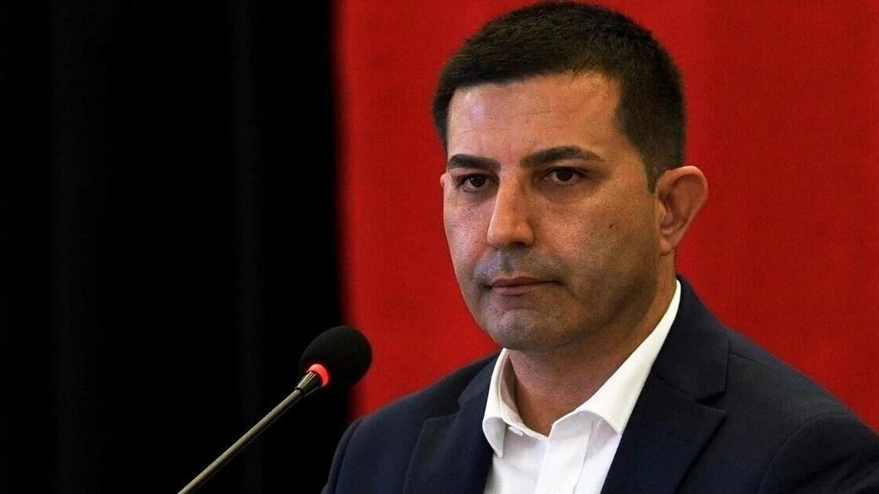 Kusadasi Belediye Baskani Omer Gunel Chpden Istifa Etti Isgal Sona Ermedikce Yokum