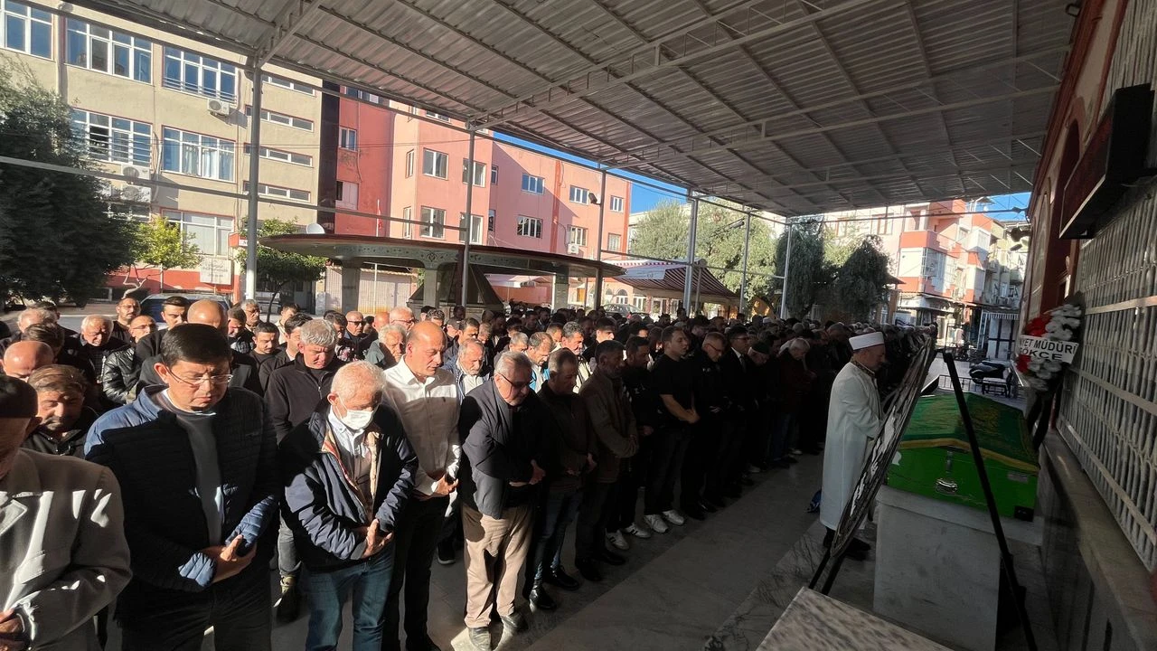 Nazillide Yuksel Usta Son Yolculuguna Ugurlandi 701054 A232B6