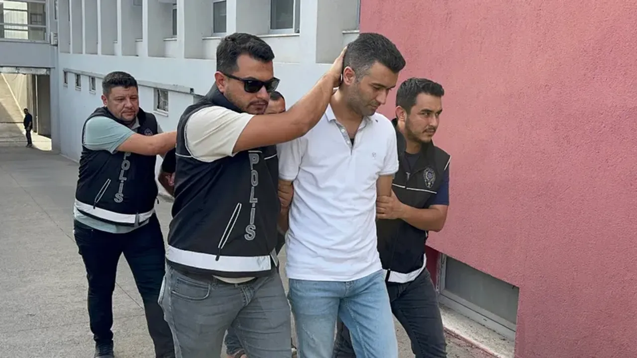 Kadınlar Günü'nde kurye kılığına girip senet imzalattılar