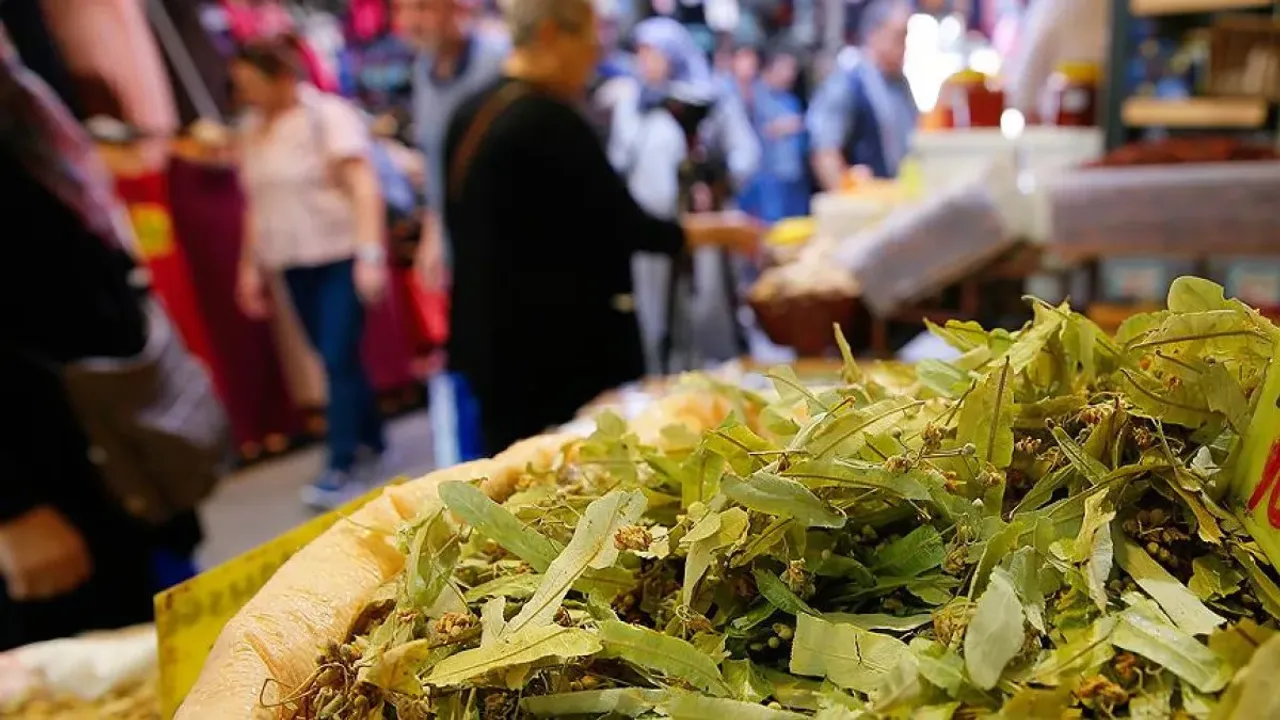 Aktarlara mevsim geçişlerinde ilgi arttı