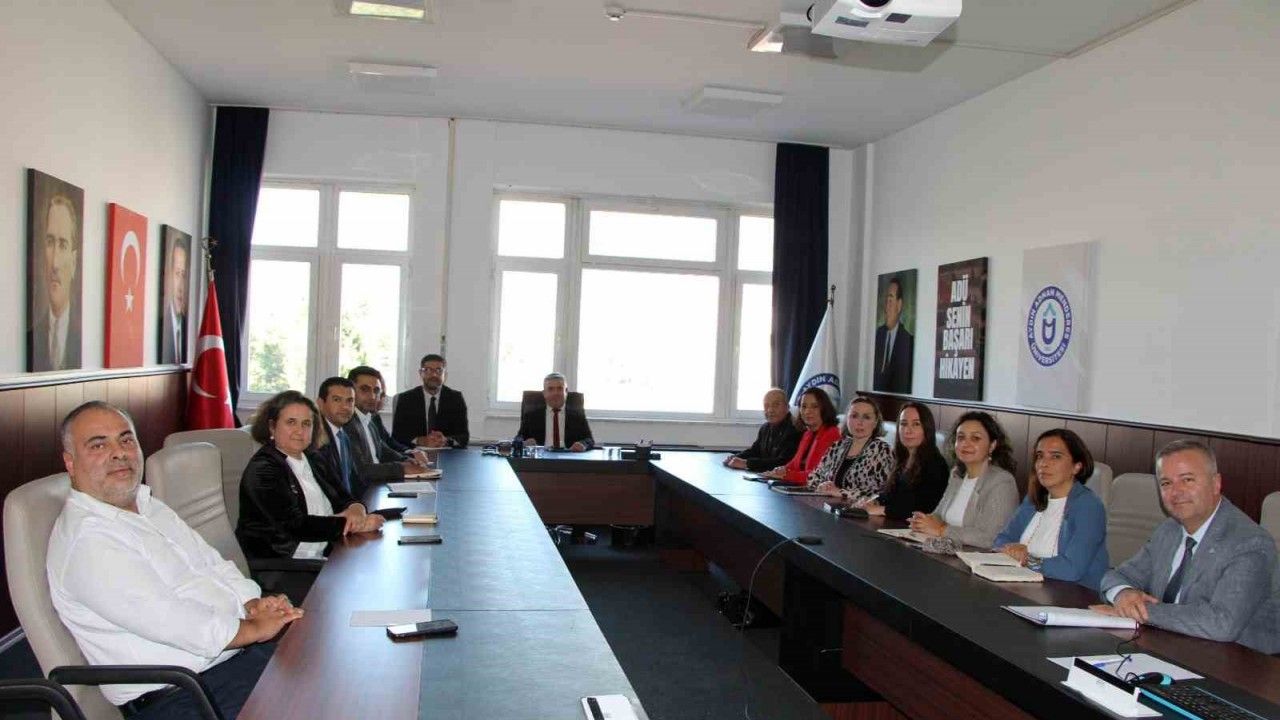 ADÜ’de meslek yüksekokulları ele alındı