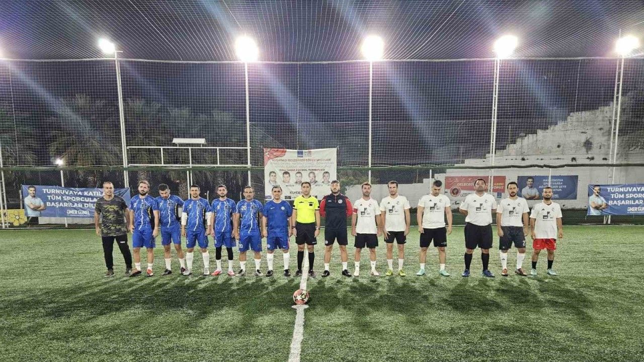 Kuşadası’nda Turnuvada çeyrek final heyecanı başladı