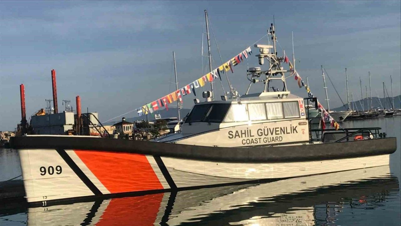 Sahil Güvenlik Botu ziyarete açıldı