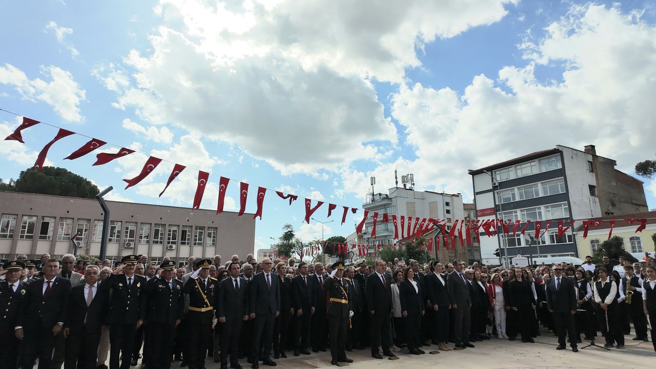 Aydın Valiliği’nde Cumhuriyet Töreni
