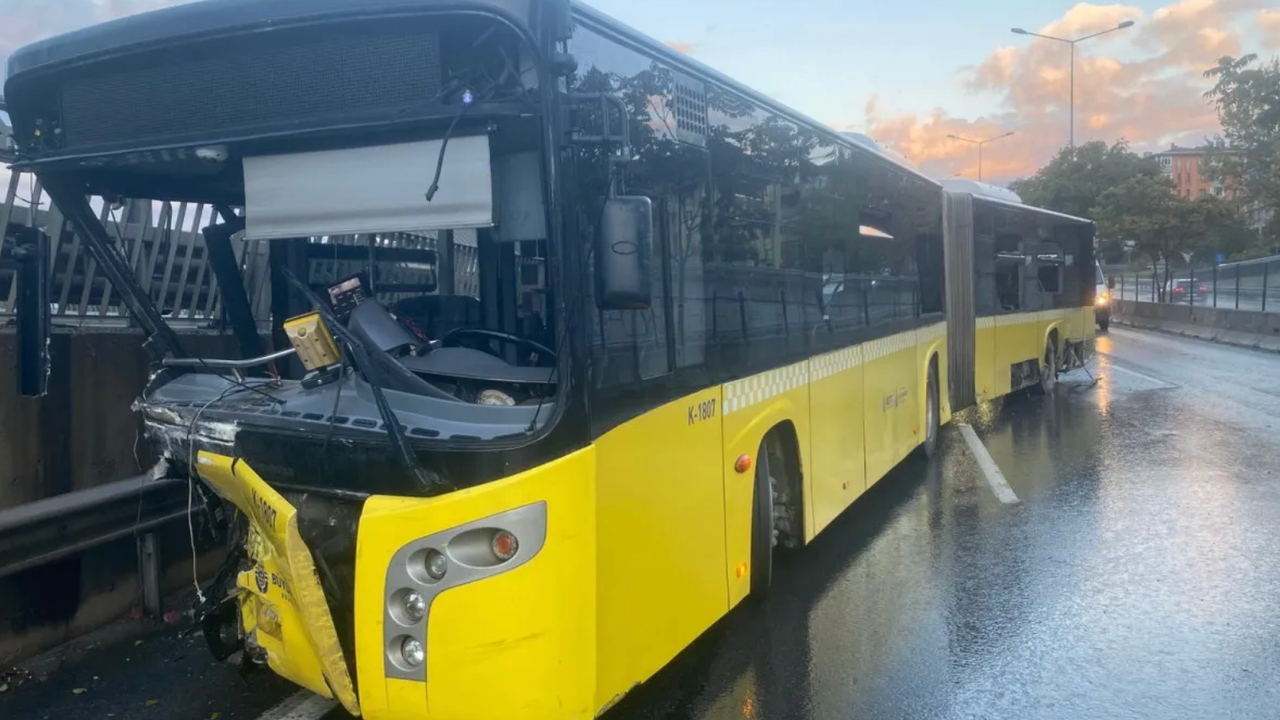 İstanbul'da alkollü İETT şoförü bariyerlere saplandı