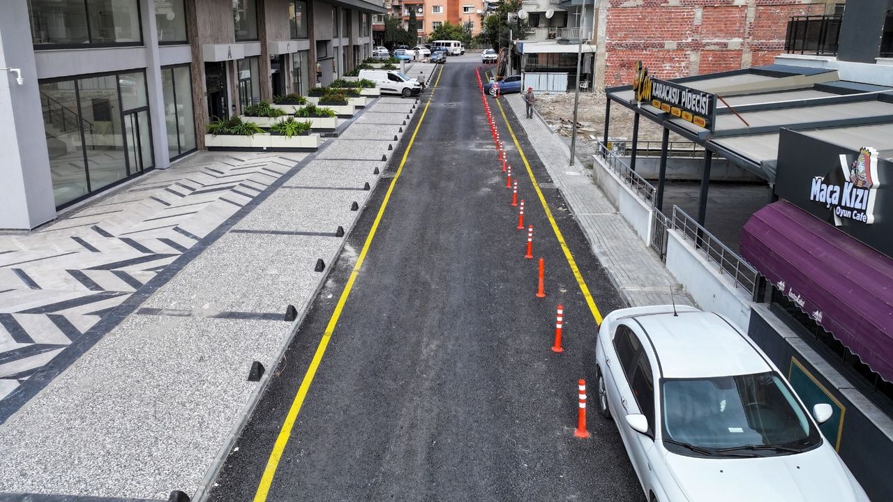 Efeler'de sıcak asfalt konforu