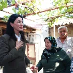 Seda Sarıbaş Köşk'te şehit ailesini ziyaret etti
