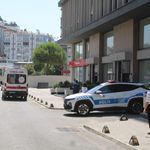 Merdivenden düşen yaşlı adam  hastanelik oldu