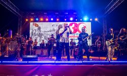 Kuşadası’nda Bayram Coşkusu Senforock Konseriyle Zirveye Ulaştı