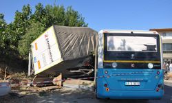 Tır faciası: 1 ölü, biri polis 2 yaralı