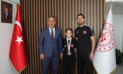 Aydınlı Nejla İnceoğlu Türkiye ikincisi