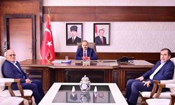 Belediye meclisi öncesi toplantı