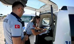 Kuşadası’nda kaçak moloz döken kamyon sürücüsü suçüstü yakalandı
