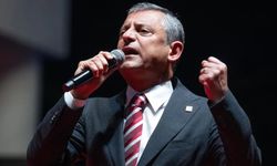 Özel, Times’a Konuştu: “Hayatı Durdurabiliriz”