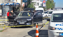 Patronunun kulağını ısırarak kopardı
