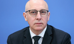 Tarihi atama: Almanya’da bir Türk zirvede