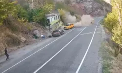 Yola düşen kayalar faciaya sebep oluyordu