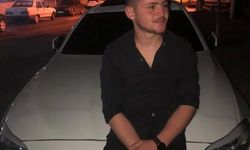 Gece kaza yapan iki gencin cenazesi sabah bulundu