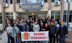 Aydın’da gazeteciler, meslektaşlarına destek için bir araya geldi