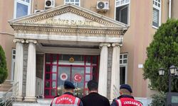 Hırsızlık suçundan aranıyordu, yakalandı