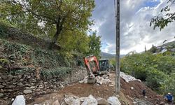 Karacasu Belediyesi’nden yol güvenliği