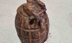 Tarlada el bombası bulundu