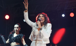 Işın Karaca Koçarlı'yı coşturdu