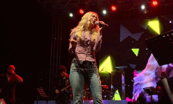 İncirliova’da Cumhuriyet Aleyna Tilki’yle kutlandı