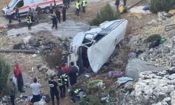 Mersin’de Minibüs Kazası: 5 Ölü 14 yaralı